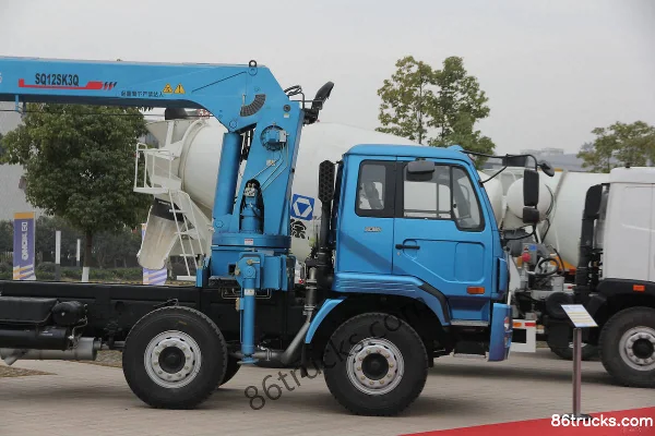 XCMG Ruilong 270 hp 8X4(12 wheels) Truck-mounted Crane Body (1) | 86Trucks
