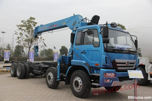 XCMG Ruilong 270 hp 8X4(12 wheels) Truck-mounted Crane Exterior (3) | 86Trucks
