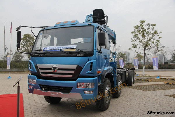 XCMG Ruilong 270 hp 8X4(12 wheels) Truck-mounted Crane Exterior (2) | 86Trucks