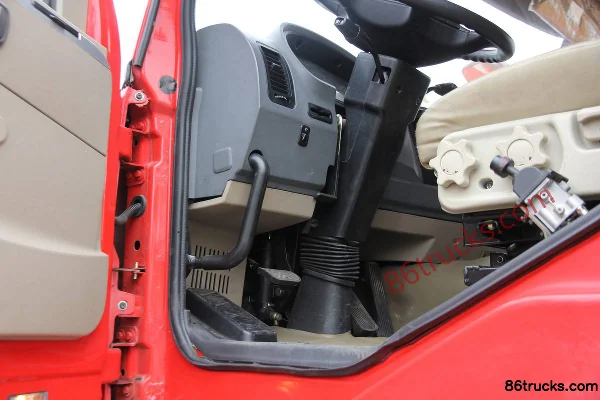 XCMG Qilong T Series Composite Edition 350hp 6X4(10 wheels) 5.8m dump truck Cab (2) | 86Trucks