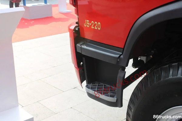 FAW Jiefang Qingdao Hanwei (J5M) camion lourd 240 ch 4X2(6 roues) camion benne 5,7 m Châssis (1) | 86Trucks