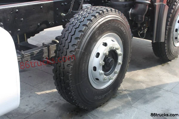 FAW Jiefang J6M camion lourd 280 ch 8X4(12 roues) camion benne 7,2 m (version légère) Cabine (3) | 86Trucks