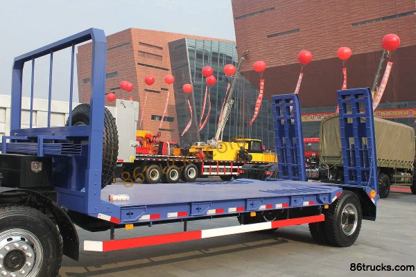 FAW Jiefang Hanwei (J5M) 240hp 6X2(8 wheels) Flatbed Truck (Chengliwei Brand) Cab (2) | 86Trucks