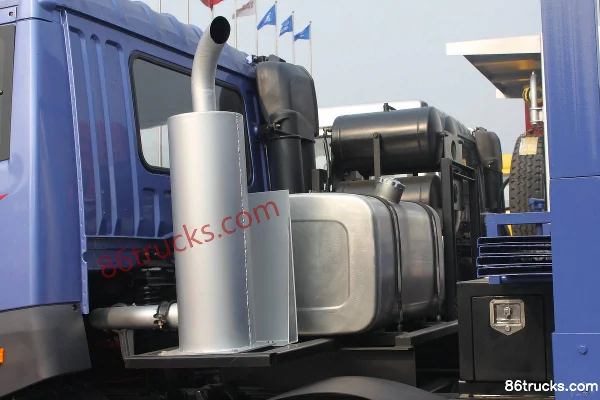 FAW Jiefang Hanwei (J5M) 240hp 6X2(8 wheels) Flatbed Truck (Chengliwei Brand) Cab (1) | 86Trucks