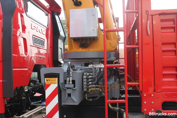 FAW Jiefang J6M 260hp 6X4(10 wheels) truck-mounted crane Body (2) | 86Trucks