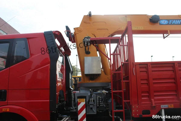 FAW Jiefang J6M 260hp 6X4(10 wheels) truck-mounted crane Body (1) | 86Trucks