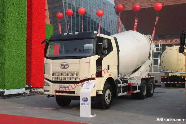 FAW Jiefang J6P 350 ch 6X4(10 roues) camion malaxeur (composite) Extérieur (3) | 86Trucks