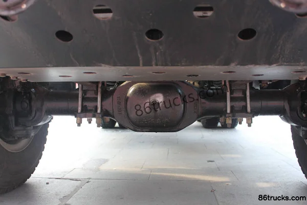 FAW Jiefang Hanwei(J5M) Heavy Truck 380hp 6X6(10 wheels) Tractor Truck Chassis (1) | 86Trucks