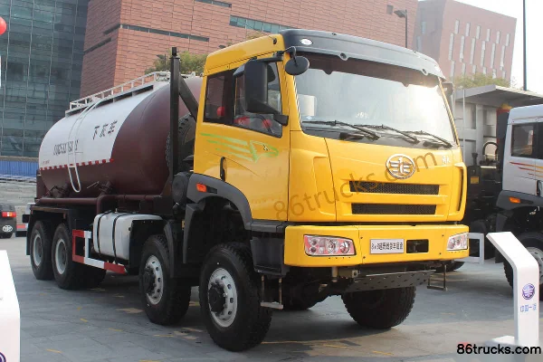 FAW Jiefang Hanwei (J5M) camion lourd 390 ch 8X8(12 roues) camion porteur (châssis tout-terrain) Extérieur (3) | 86Trucks