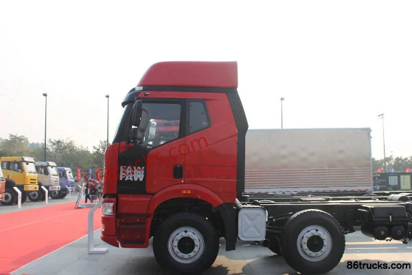 FAW Jiefang J6P Heavy Truck 390hp 8X4(12 wheels) 9.5m Cargo Truck Chassis Cab (3) | 86Trucks