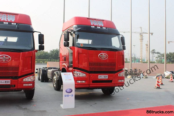 FAW Jiefang J6P Heavy Truck 390hp 8X4(12 wheels) 9.5m Cargo Truck Chassis Exterior (3) | 86Trucks