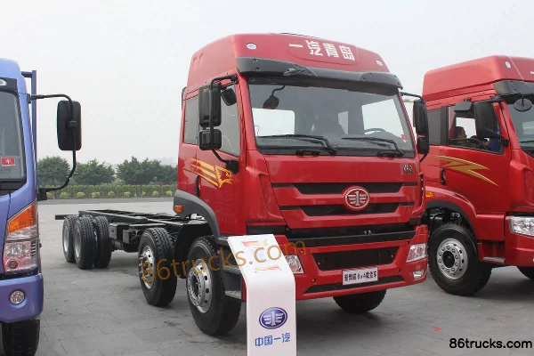 FAW Jiefang Qingdao New Hanwei (J5M) Heavy Truck 260 hp 8X4(12 wheels) 9.5m Stake Truck with Day Cab Exterior (3) | 86Trucks