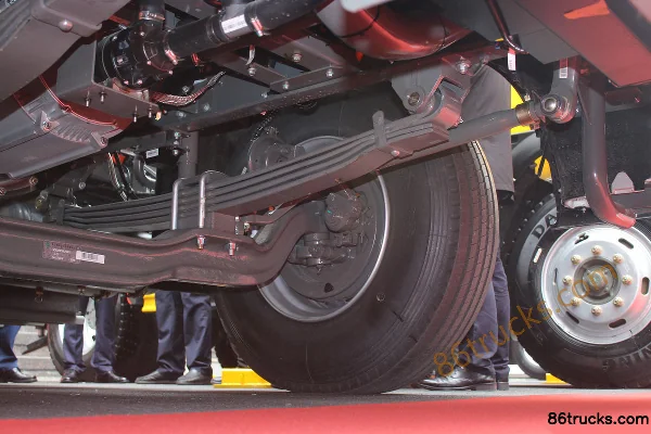 Sinotruk Wangpai Yishi 4X2(6 roues) Tracteur routier électrique pur 6,12 m cabine semi-avancée 193,536 kWh Châssis (3) | 86Trucks