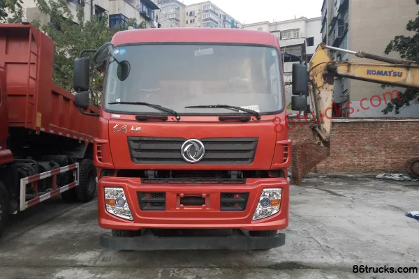 Chuyun Chuyun Dongfeng chassis water sprinkler truck