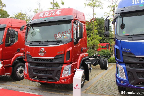 Dongfeng Liuqi Chenglong H5 Medium Truck 200hp 4X2(6 wheels) Sleeper Cab Van Cargo Truck Chassis Exterior (2) | 86Trucks