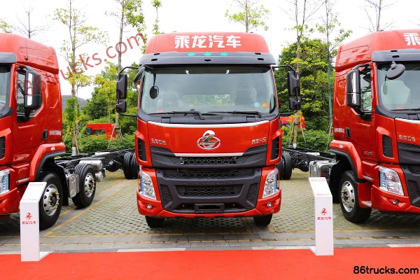 Dongfeng Liuqi Chenglong H5 Medium Truck 270 hp 4X2(6 wheels) 9.8m Van Cargo Truck (8-speed) Exterior (2) | 86Trucks
