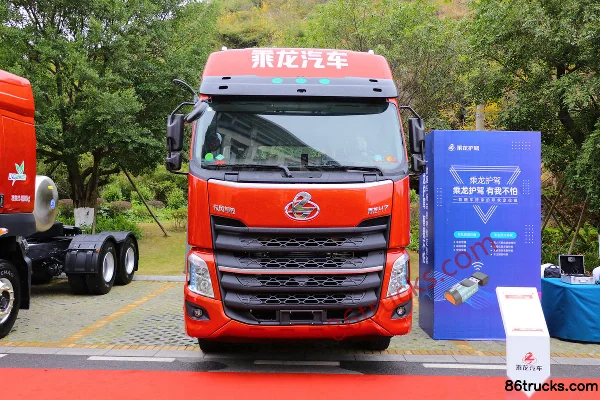 Dongfeng Liuqi Chenglong H7 Heavy Truck 460hp 6X4(10 wheels) LNG Tractor Truck (China VI) Exterior (2) | 86Trucks