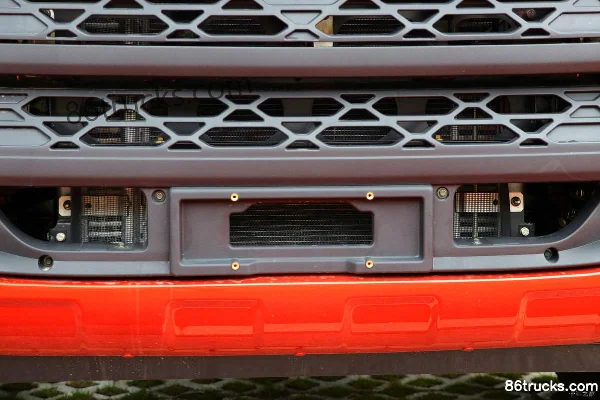 Dongfeng Liuqi Chenglong H7 Heavy Truck 2019 Model 460 hp 8X4(12 wheels) 9.6m Cargo Truck Chassis (3) | 86Trucks