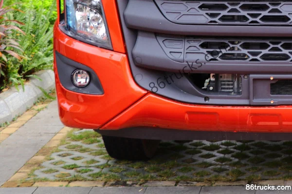 Dongfeng Liuqi Chenglong H7 Heavy Truck 2019 Model 460 hp 8X4(12 wheels) 9.6m Cargo Truck Chassis (1) | 86Trucks