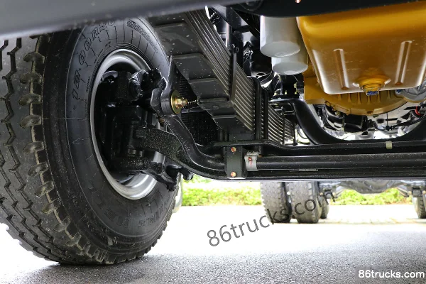 Dongfeng Liuqi Chenglong H7 400 hp 6X4(10 wheels) 5.4m Dump Truck Chassis (2) | 86Trucks