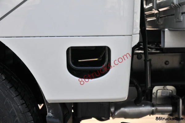 Tangjun Ouling V5 Series 102 hp 4X2(6 wheels) 3.95m Single-row Flatbed Light Truck (5-speed) Body (2) | 86Trucks
