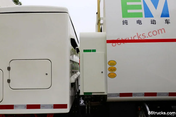 Dongfeng Liuqi New Chenglong M3 4X2(6 wheels) Semi-cab Pure Electric Compression Refuse Truck (Fulong Continental) 218kWh Body (2) | 86Truck