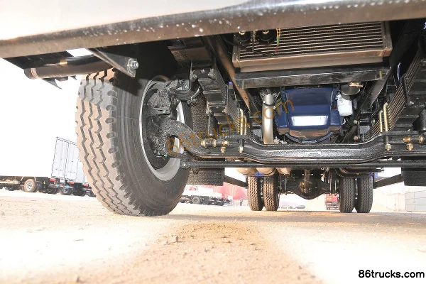 Tangjun Ouling T6 Series 140hp 4X2(6 wheels) 5.3m dump truck Chassis (2) | 86Trucks