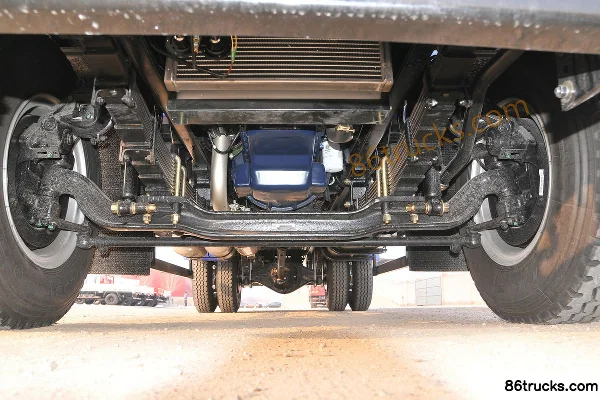 Tangjun Ouling T6 Series 140hp 4X2(6 wheels) 5.3m dump truck Chassis (1) | 86Trucks