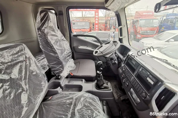 Foton Ruivo ES3 220 hp 6X2(8 wheels) 6.8m semi-panel van cargo truck (China VI) Cab (3) | 86Trucks