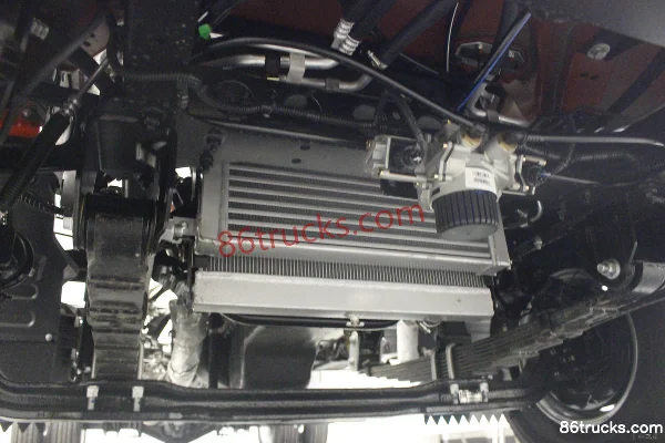 Yuejin Chaoyue C500-33 130 ch 4X2(6 roues) Camion porteur à ridelles 4,2 m à cabine simple Châssis (1) | 86Trucks