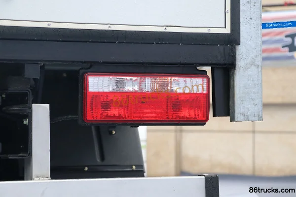 Feidi V3 Series 95 hp 4X2(6 wheels) 4.15m Single-row Van Light Truck Body (3) | 86Trucks