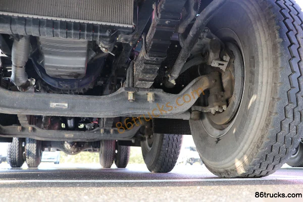 Feidi V6 série 190 ch 4X2(6 roues) 5.2 m camion porteur à ridelles cabine semi-avancée (China VI) Châssis (3) | 86Trucks