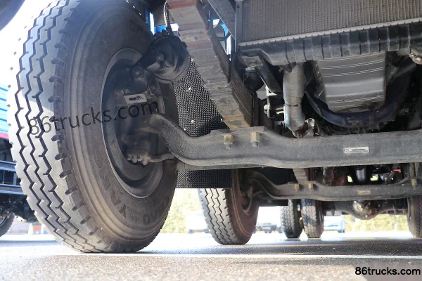 Feidi V6 série 190 ch 4X2(6 roues) 5.2 m camion porteur à ridelles cabine semi-avancée (China VI) Châssis (2) | 86Trucks