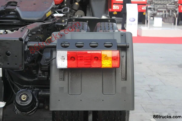 FAW Jiefang J6P heavy truck 350 hp 6X4(10 wheels) tractor truck Chassis (3) | 86Trucks