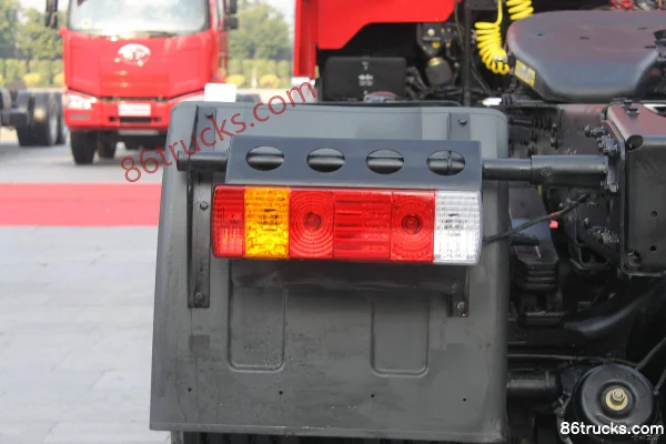 FAW Jiefang J6P heavy truck 350 hp 6X4(10 wheels) tractor truck Chassis (2) | 86Trucks