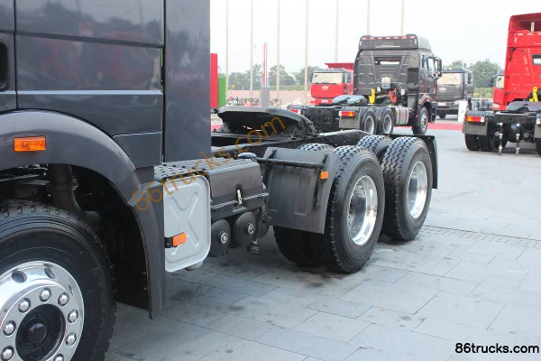 FAW Jiefang J6P heavy truck 2013 model 390 hp 6X4(10 wheels) tractor truck Chassis (1) | 86Trucks