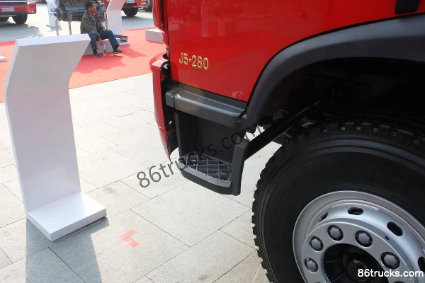 FAW Jiefang Hanwei(J5M) Heavy Truck 260hp 8X4(12 wheels) 6.7m Dump Truck Chassis (1) | 86Trucks