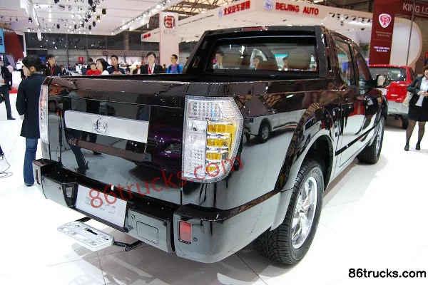 Changfeng Liebao CT5 2.5L Diesel Double Cab Pickup Exterior (2) | 86Trucks