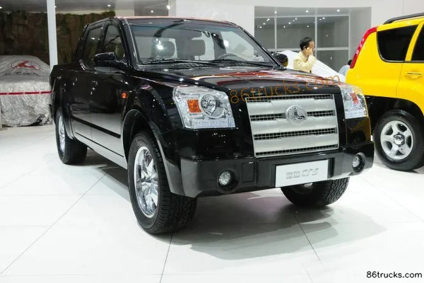Changfeng Liebao CT5 2.5L Diesel Double Cab Pickup Exterior