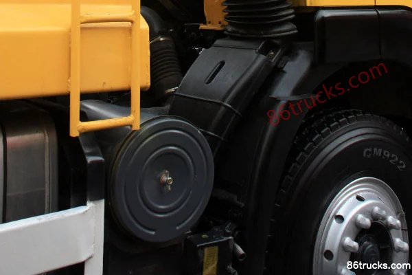 SAIC Hongyan Genlyon 340hp 6X4(10 wheels) Garbage Truck (Comfort Edition) Chassis (1) | 86Trucks