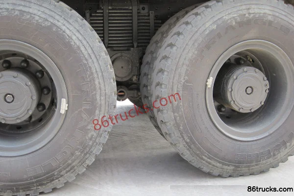 Dongfeng Commercial Vehicle Dalishén camion lourd 375 ch 6X4(10 roues) camion benne 9 m Cabine (2) | 86Trucks