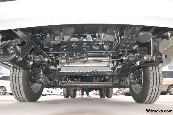 Dongfeng T5 95hp 4X2(6 wheels) 3.7m Single Row Van Light Truck (Wide Track) (Beijing VI) Chassis (1) | 86Trucks