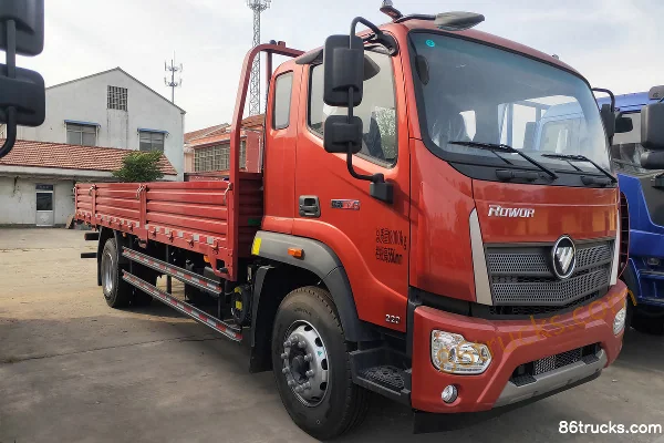 Foton Ruiwo ES5 220 hp 4X2(6 wheels) 6.8m flatbed truck Exterior