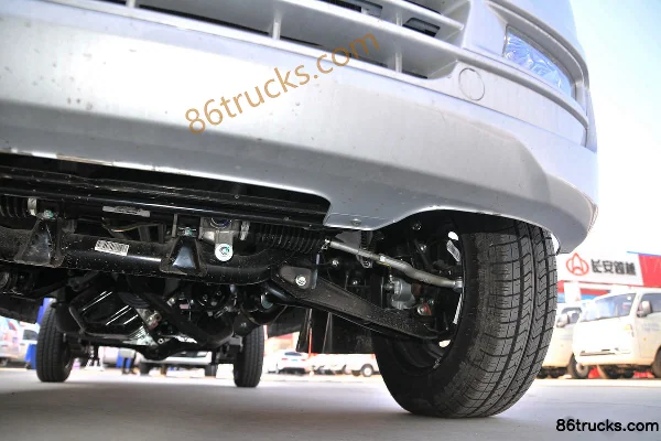 Dongfeng New K02L 2019 1.2L 91hp 4X2(6 wheels) gasoline 2m double-row flatbed mini truck (China VI) Chassis (3) | 86Trucks