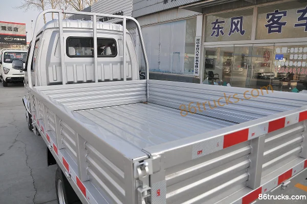 Dongfeng D52 2020 Deluxe 1.5L 112hp 4X2(6 wheels) Gasoline 2.6m Double Row Flatbed Mini Truck (China VI) (Dual Rear Wheels) Body (3) | 86Tru