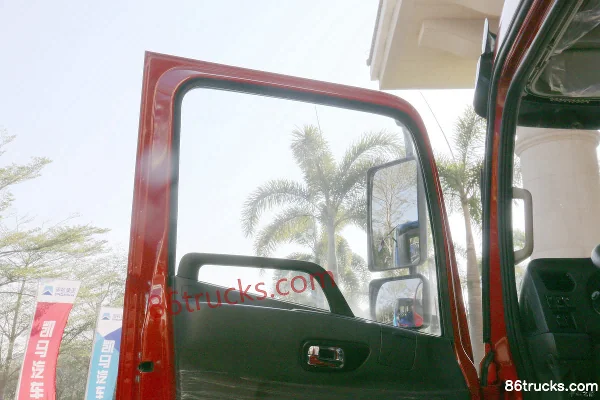 Kama Fangding 220 hp 4X2(6 wheels) 6.75m Semi-panel Cargo Truck (China VI) Cab (2) | 86Trucks