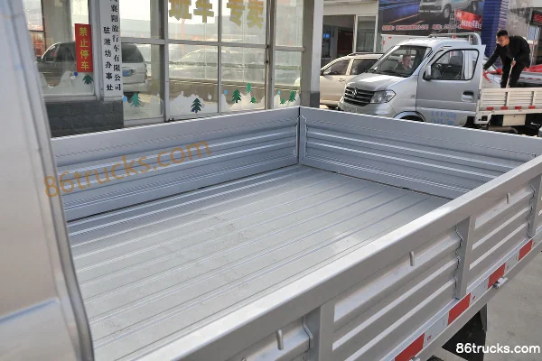 Dongfeng C32 2020 Standard 1.6L 112 hp 4X2(6 wheels) Gasoline 2.26m Double Row Flatbed Micro Truck (China VI) Body (1) | 86Trucks