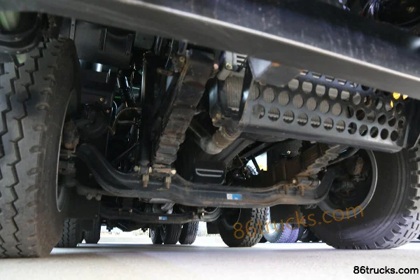 SHACMAN Commercial Vehicle Xuande Yi6 Lightweight Edition 300 hp 8X4(12 wheels) 6.2m Dump Truck Chassis (1) | 86Trucks
