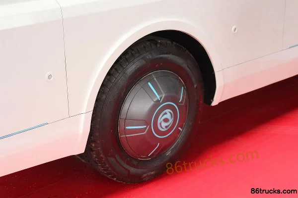 Dongfeng Sharing Box L4 Autonomous Driving Electric T15 Mobile Express Container (L2 Connectivity) 4X2(6 wheels) Chassis (3) | 86Trucks