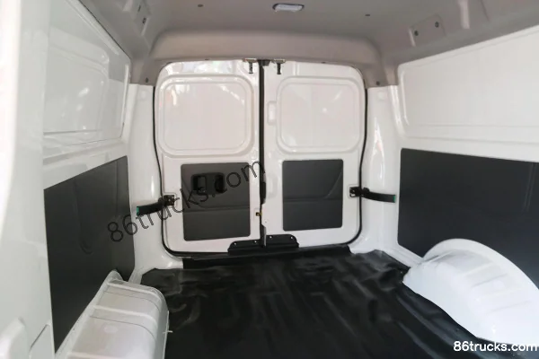 Kama Ruijie ES4200 3.15T 2.67m Electric Closed Logistics Van 40.78kWh Body (3) | 86Trucks